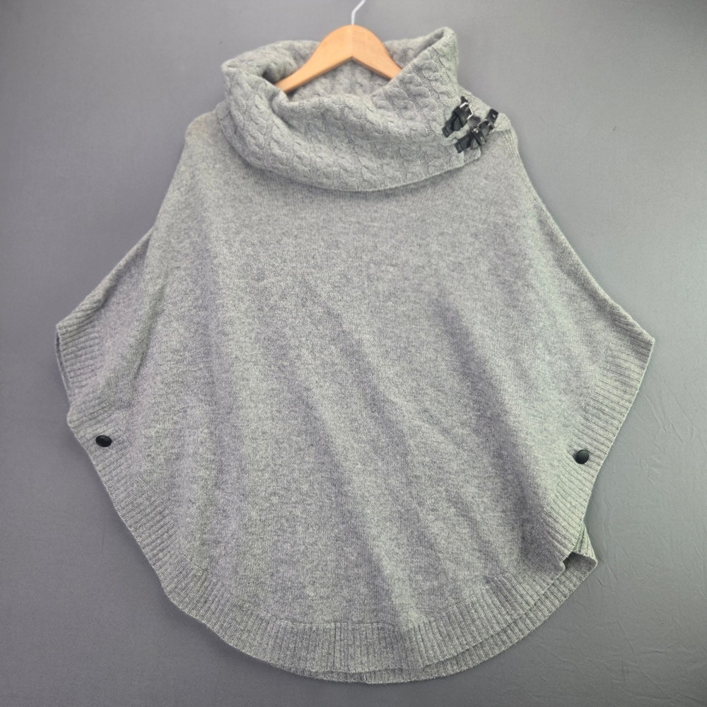 Neiman Marcus Cashmere Poncho Sweater L Gray Cable Cowl Neck Buckle Wrap 3463